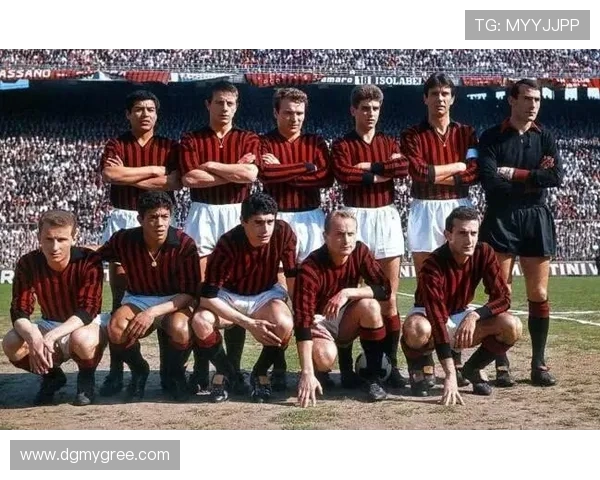 围绕98世界杯主题曲女声阿克塞拉红的音乐传奇与时代回响故事