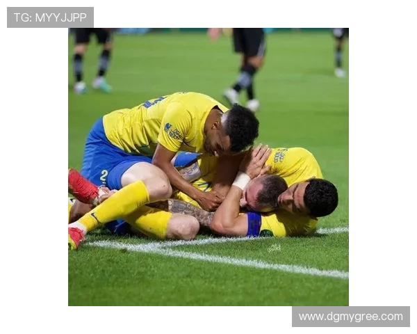 利雅得新月联赛连续两场平局暂列第三与胜利同分争夺激烈 利雅得新月联赛连续两场平局暂列第三与胜利同分争夺激烈